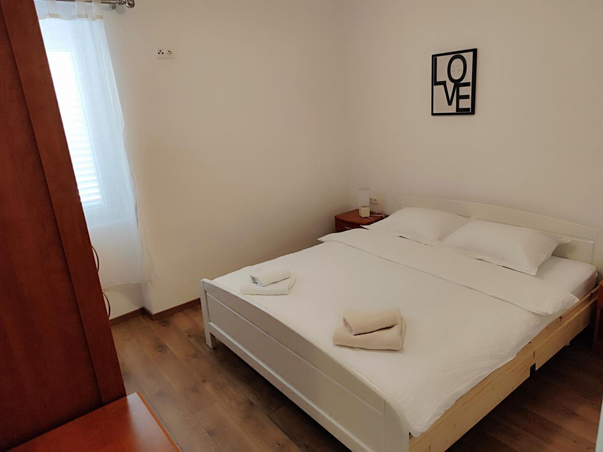 Apartman Daniel With Free Parking Mundanije Exterior photo