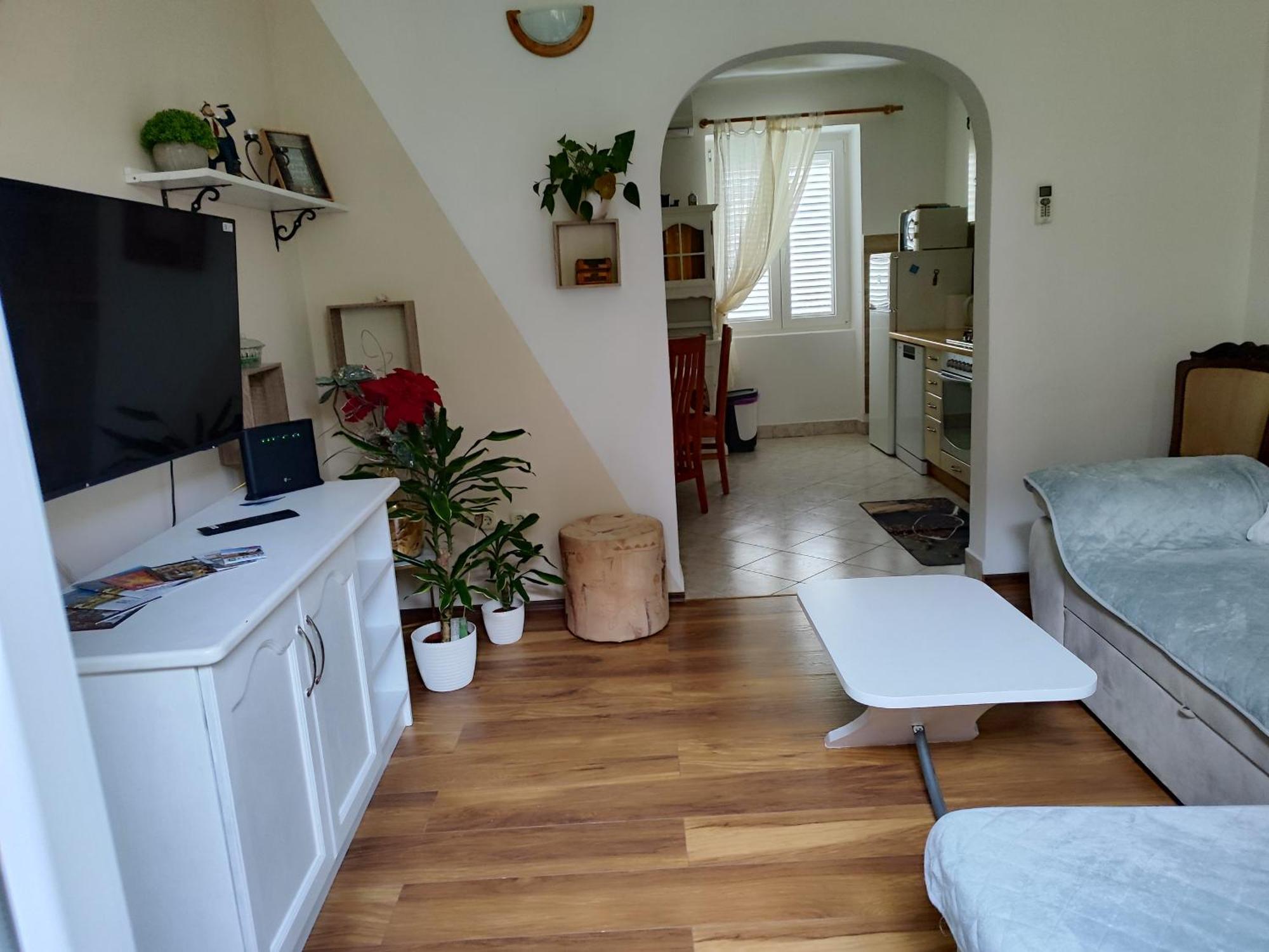 Apartman Daniel With Free Parking Mundanije Exterior photo